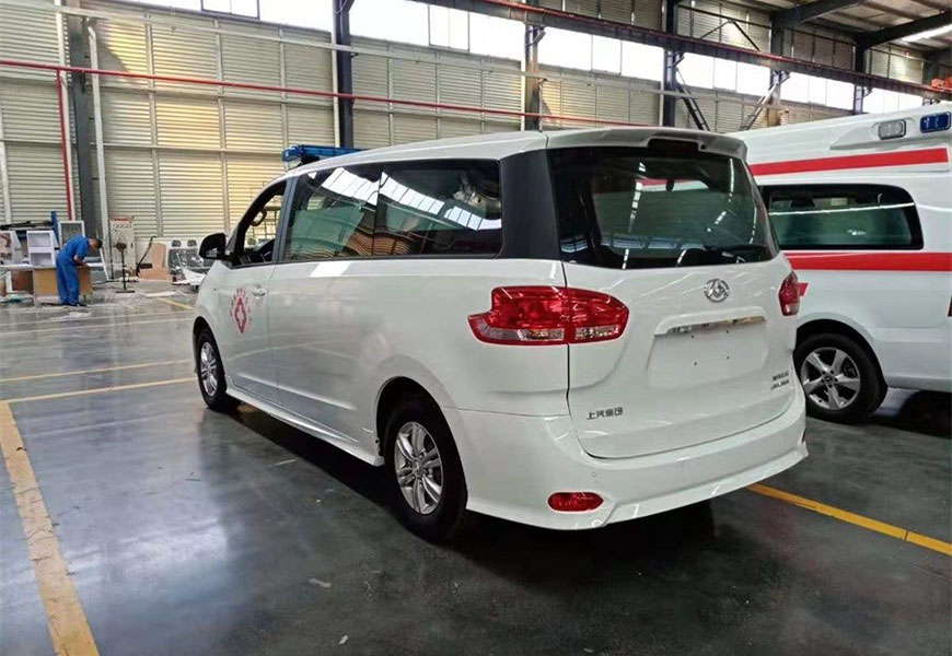 國六上汽大通G10轉(zhuǎn)運型救護(hù)車