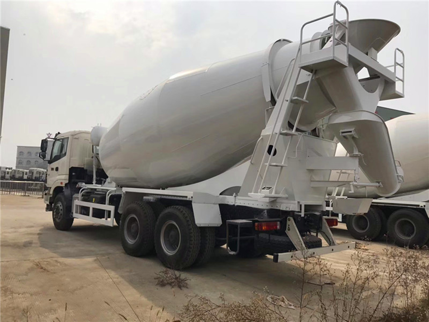 福田歐曼14方攪拌車(chē)