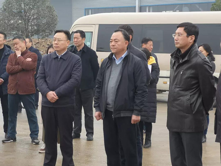 隨州市委、市人大代表團(tuán)蒞臨程力集團(tuán)商用車產(chǎn)業(yè)園視察